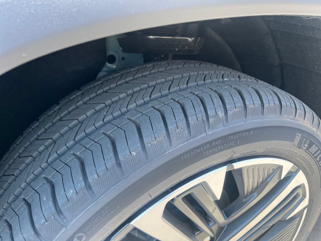 New 2026 Chevrolet Equinox RS w/ Convenience Package III AWD/4WD image 30
