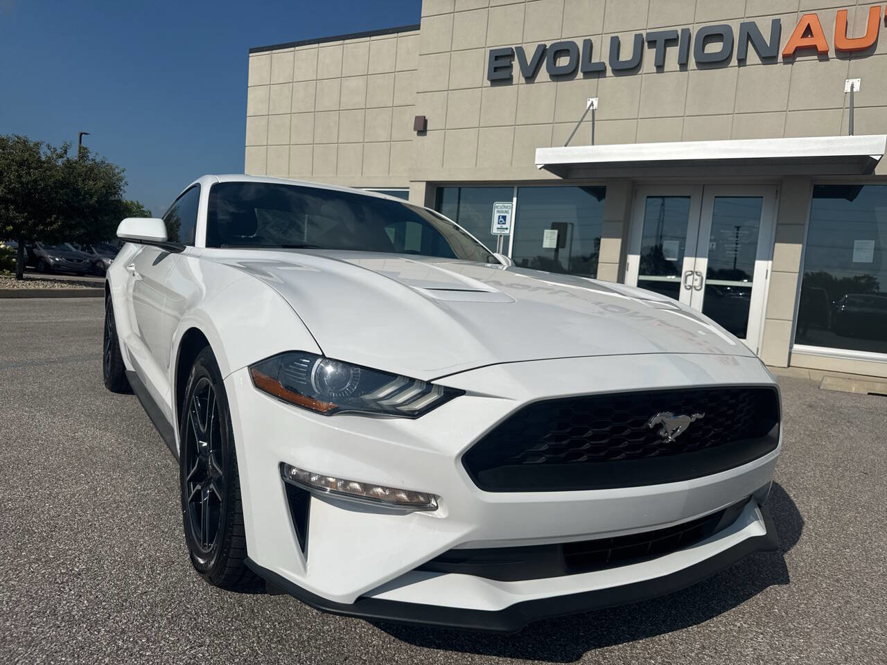 Used 2018 Ford Mustang Coupe w/ Equipment Group 101A image 1