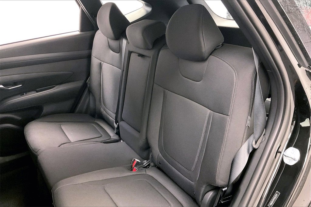 New 2025 Hyundai Tucson SE image 10