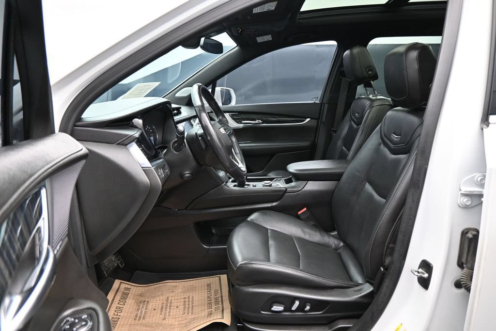 Used 2020 Cadillac XT6 Premium Luxury AWD/4WD image 9
