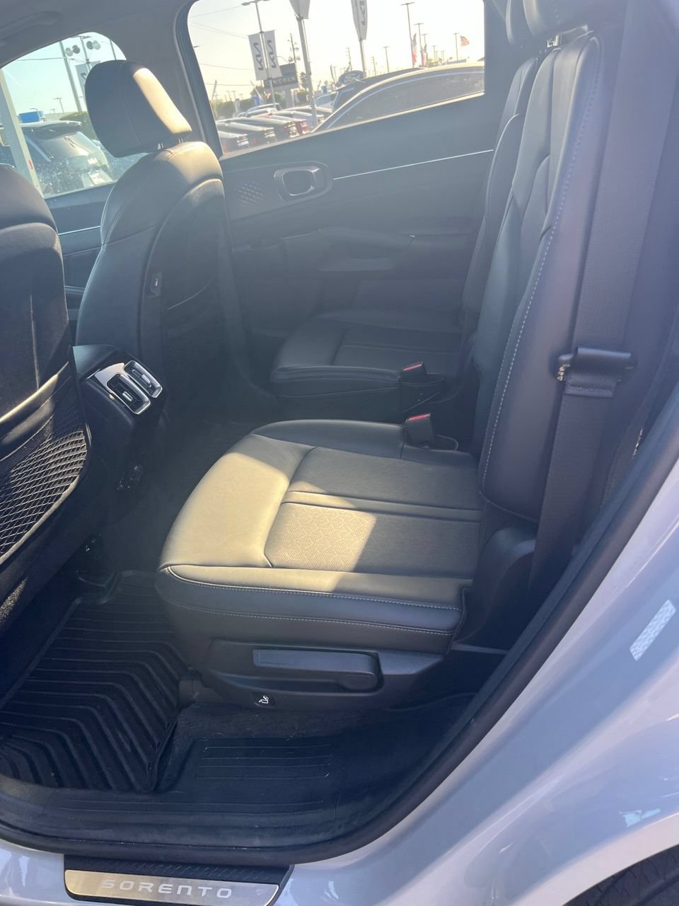 Certified 2023 Kia Sorento SX FWD image 6