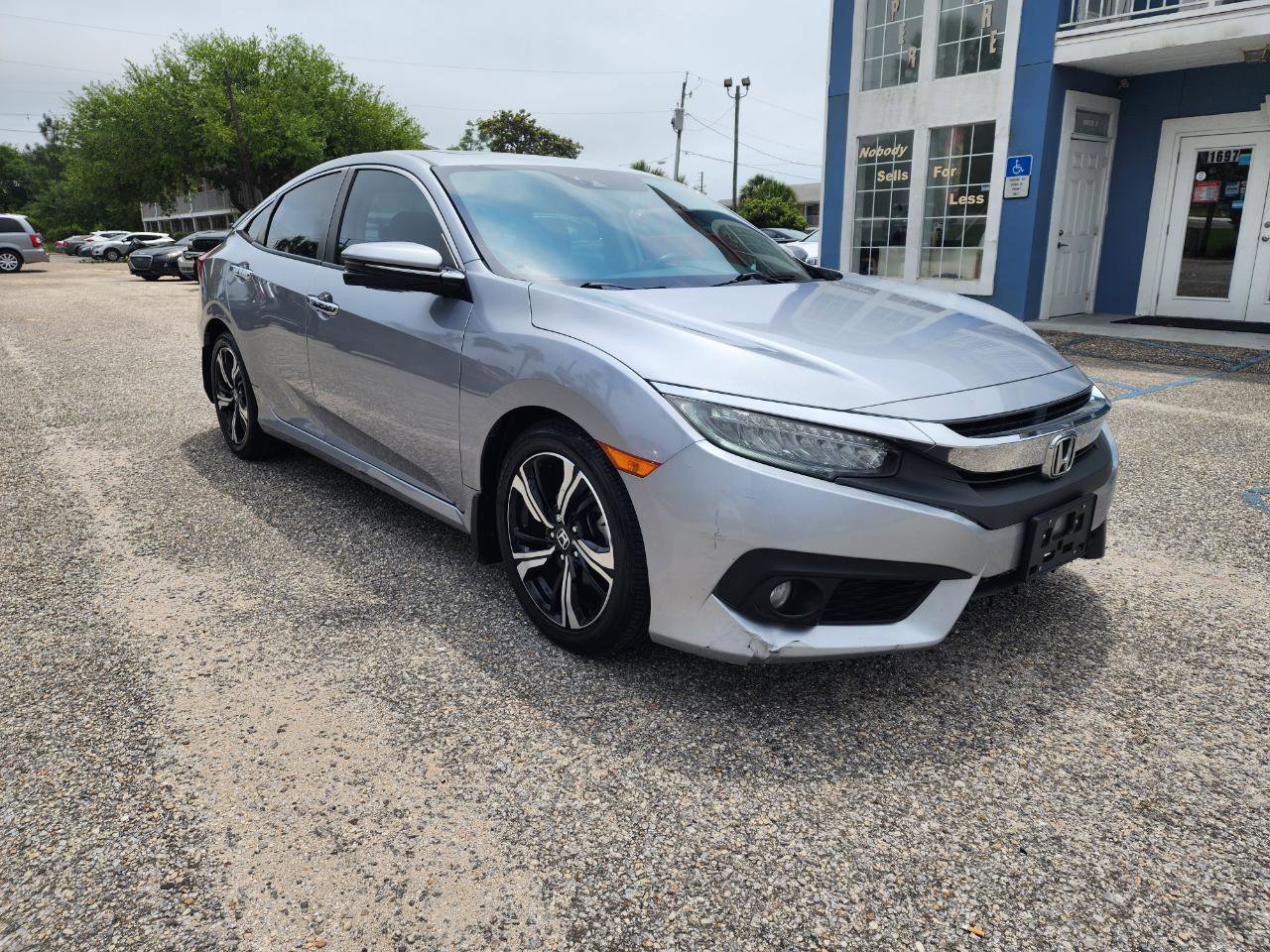 Used 2017 Honda Civic Touring image 7