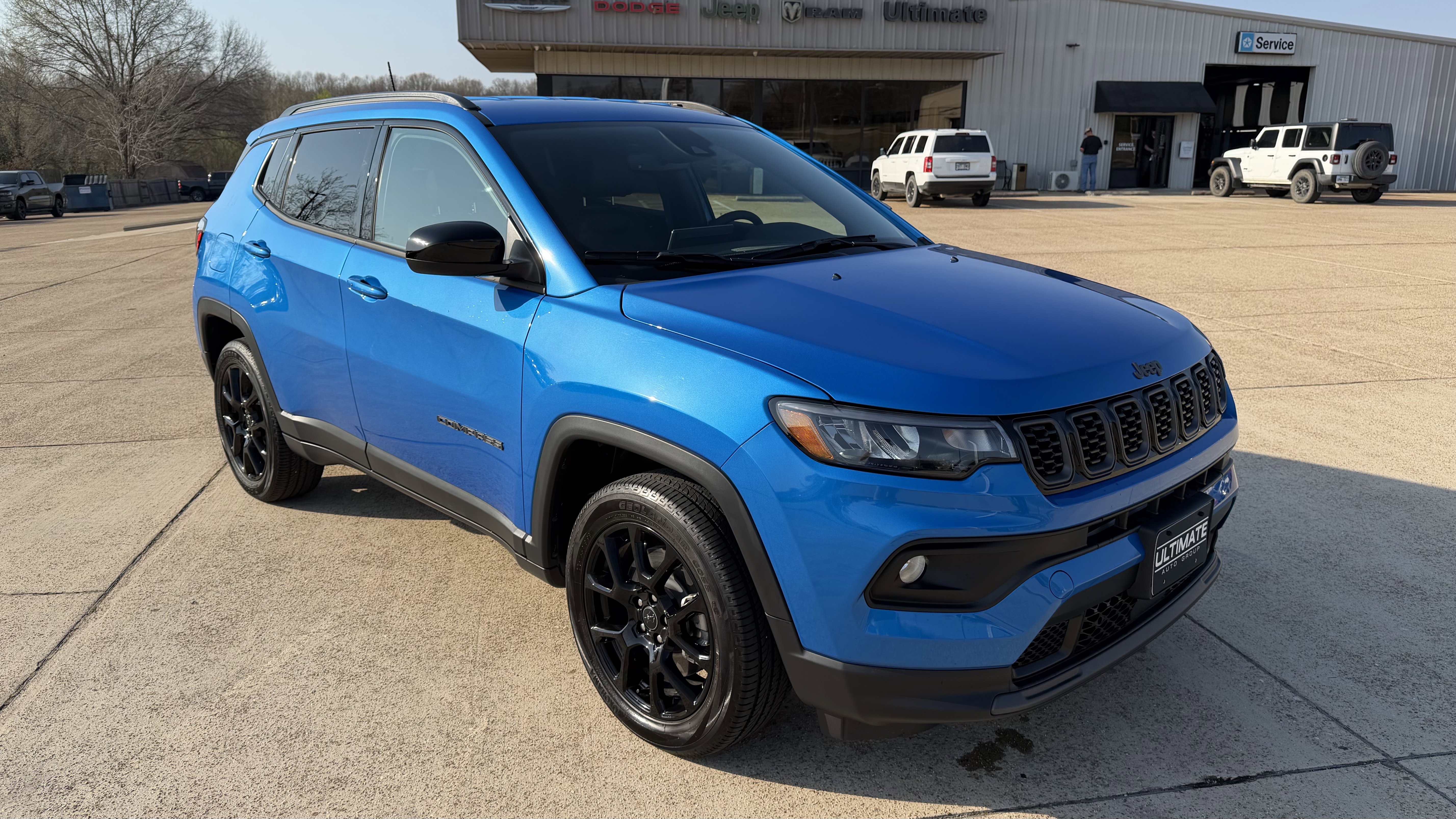 Used 2025 Jeep Compass Latitude w/ Convenience Group AWD/4WD image 10