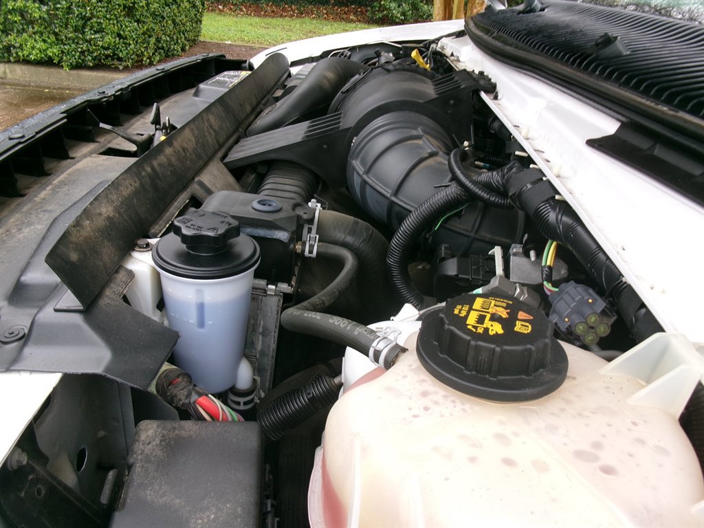 Used 2017 Ford E-350 and Econoline 350 Super Duty RWD image 54