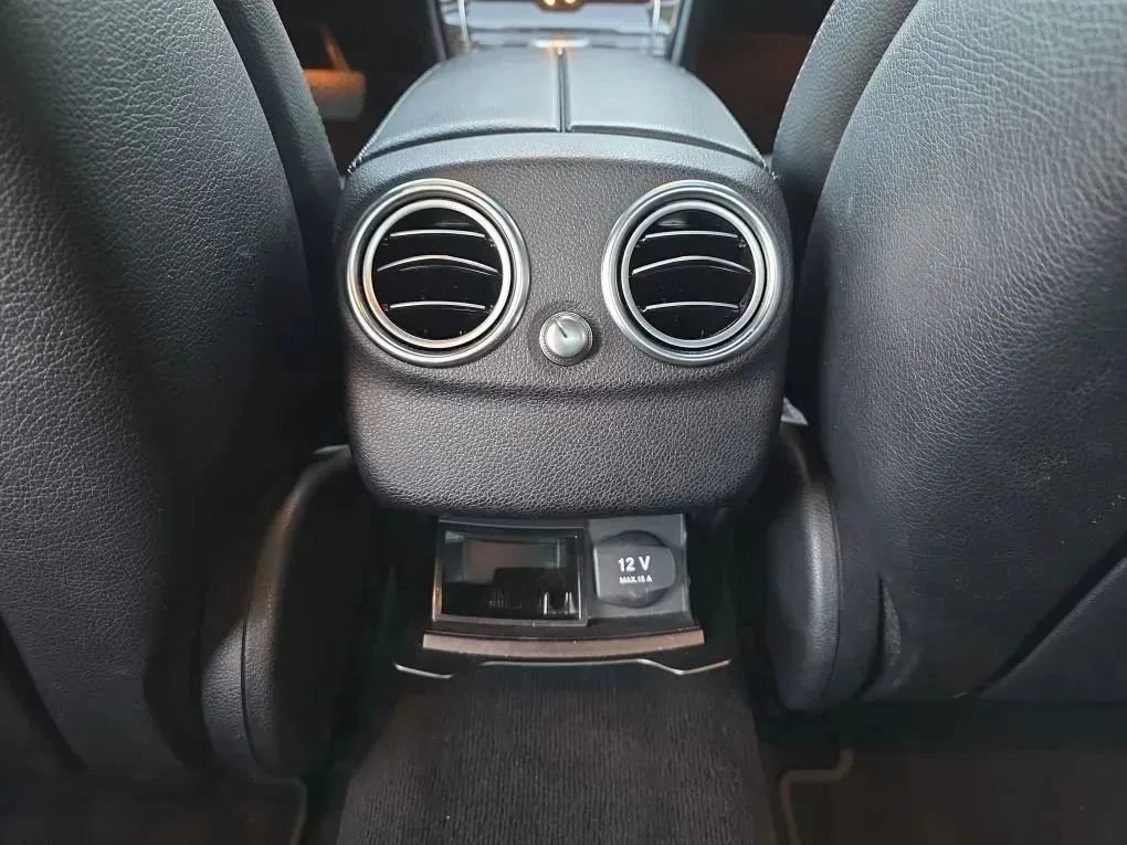 Used 2019 Mercedes-Benz C 300 Sedan image 43