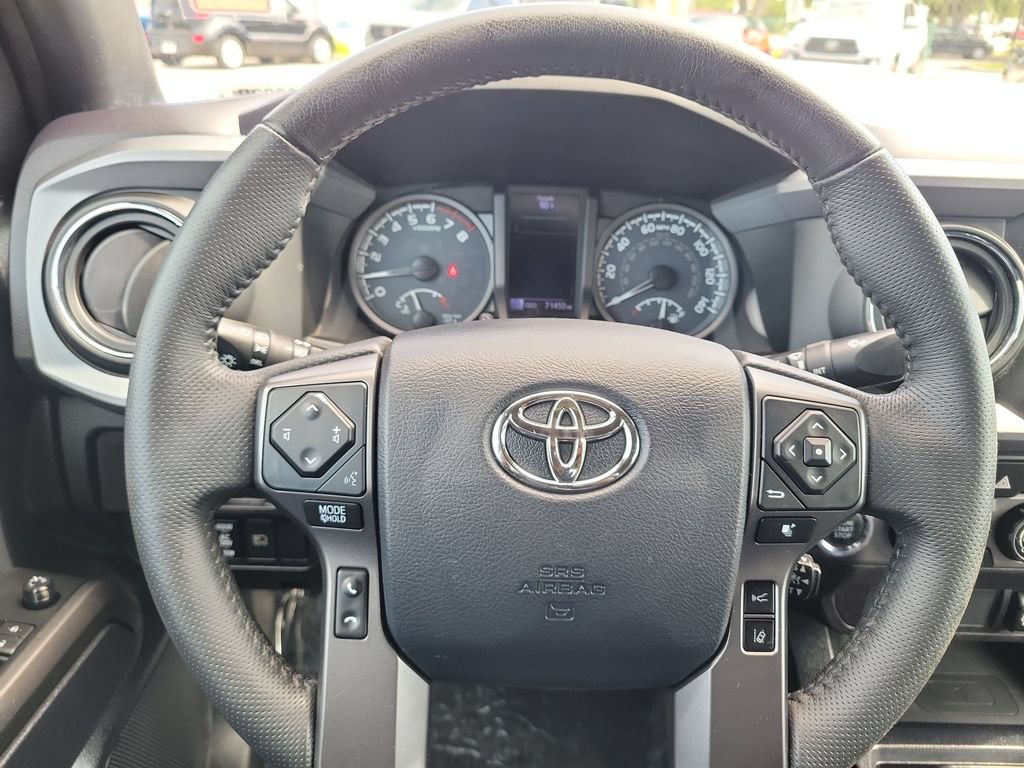 Used 2019 Toyota Tacoma TRD Sport AWD/4WD image 8