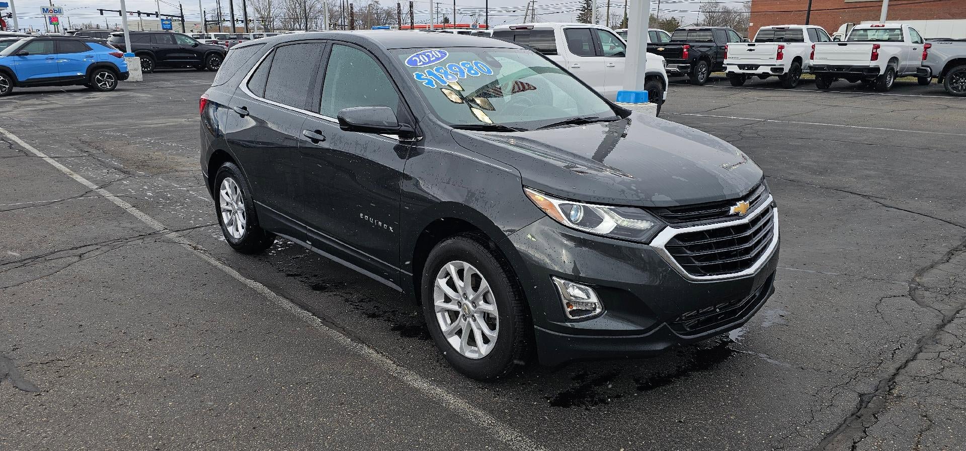 Used 2020 Chevrolet Equinox LT w/ Driver Convenience Package image 1