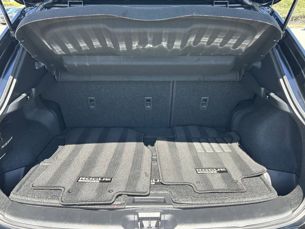 Used 2022 Nissan Rogue Sport SL image 11