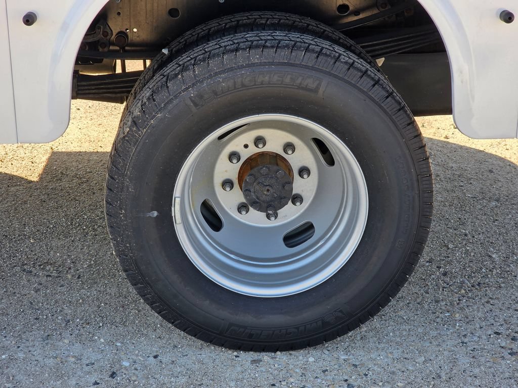 New 2026 Ford F350 XL w/ XL Chrome Package AWD/4WD image 18