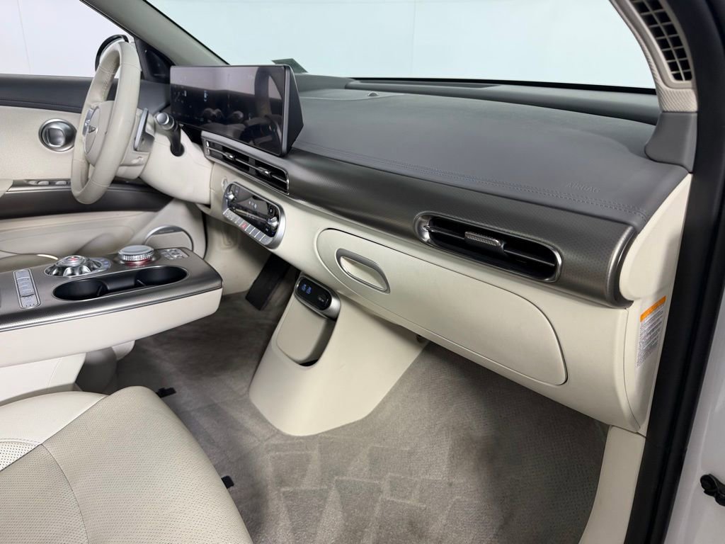 Used 2023 Genesis GV60 Advanced image 33