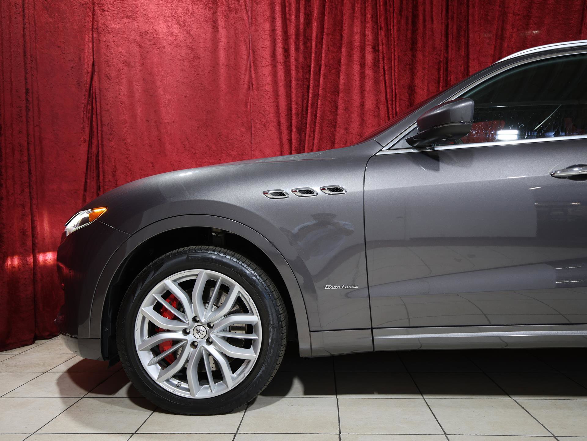 Used 2020 Maserati Levante S GranLusso image 5