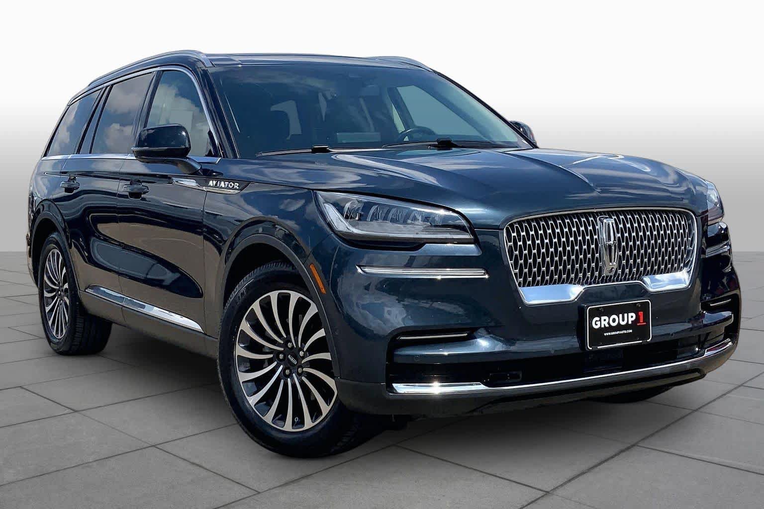 Used 2022 Lincoln Aviator Reserve w/ Elements Package Plus RWD image 3