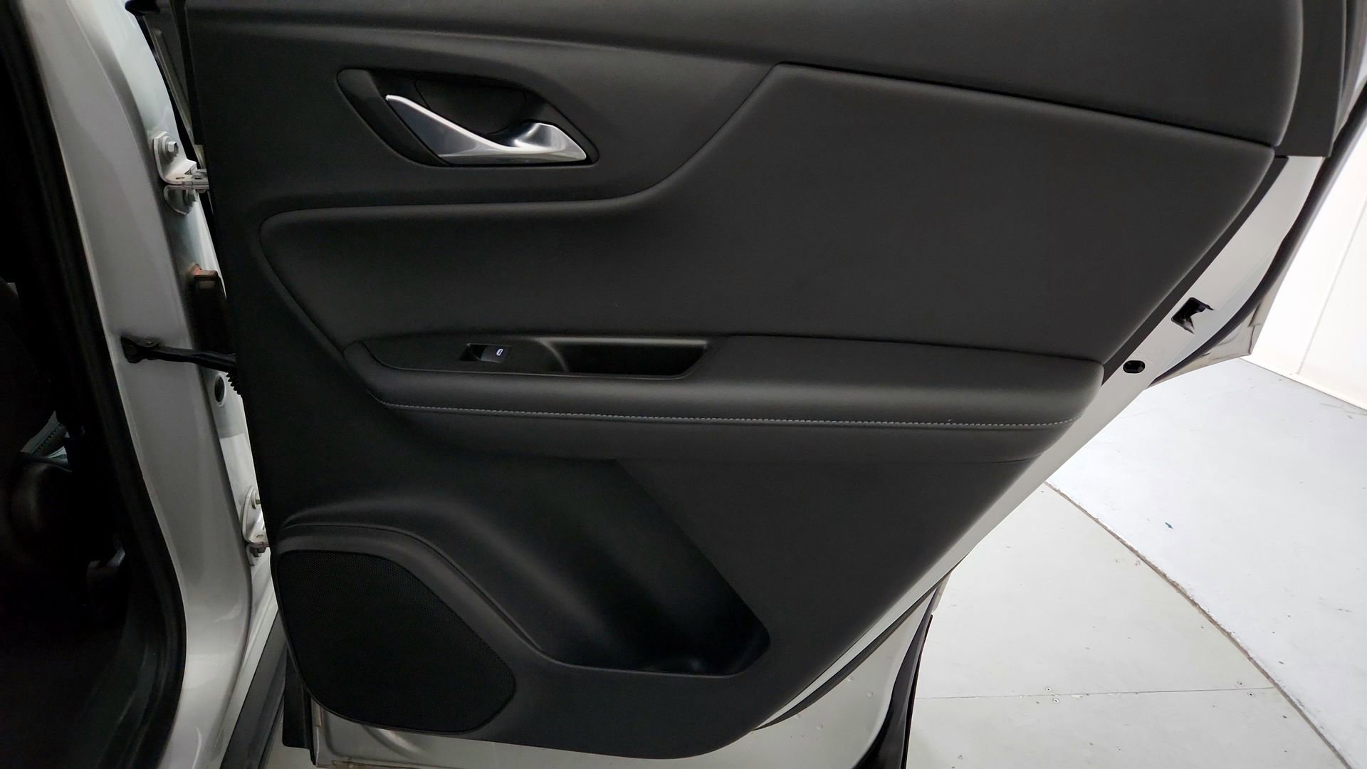 Used 2021 Chevrolet Blazer LT FWD image 24