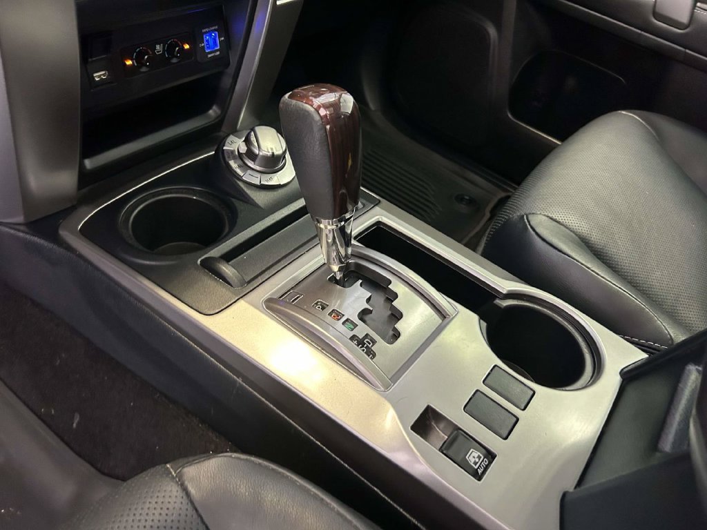 Used 2024 Toyota 4Runner Limited AWD/4WD image 21
