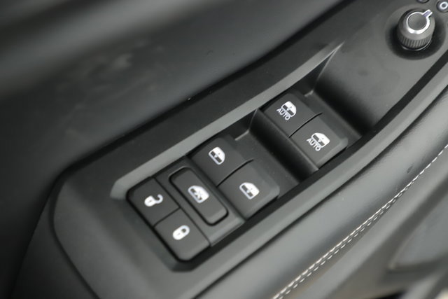 New 2025 Jeep Grand Cherokee L Laredo w/ Luxury Tech Group I image 9