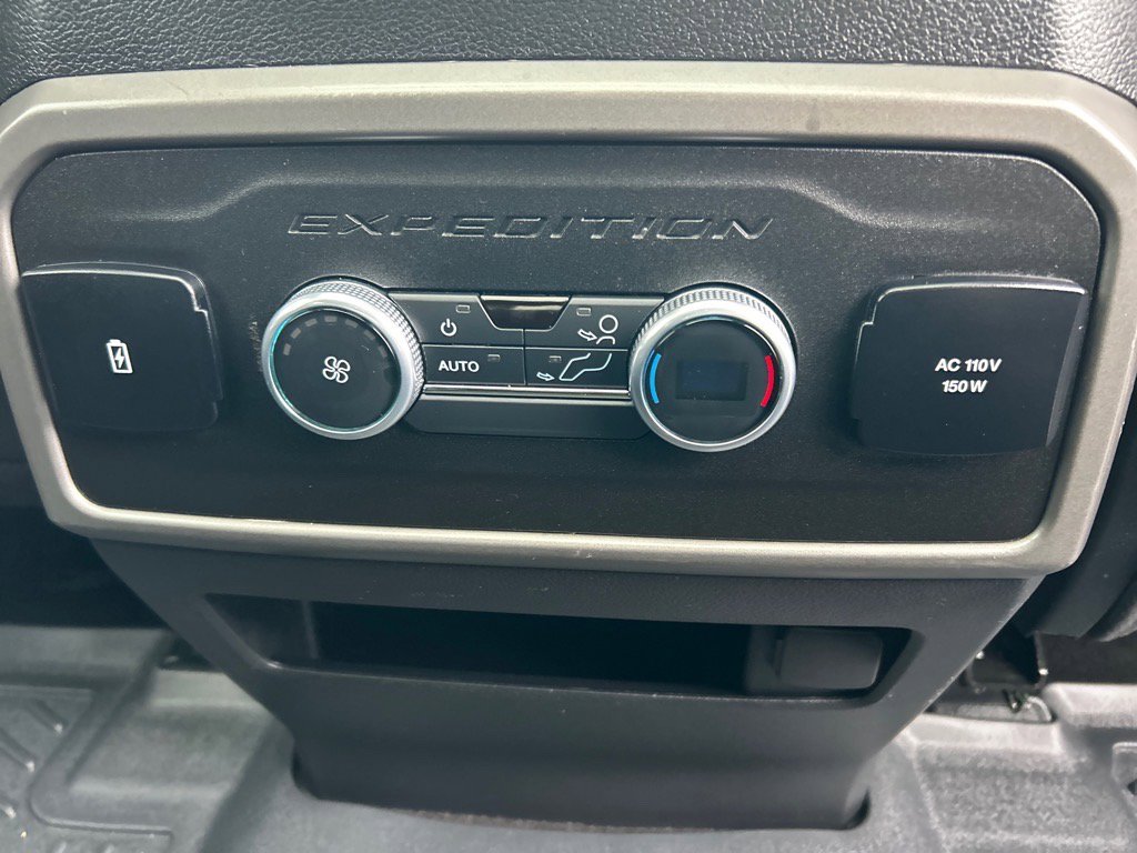 Used 2021 Ford Expedition Max XLT image 27