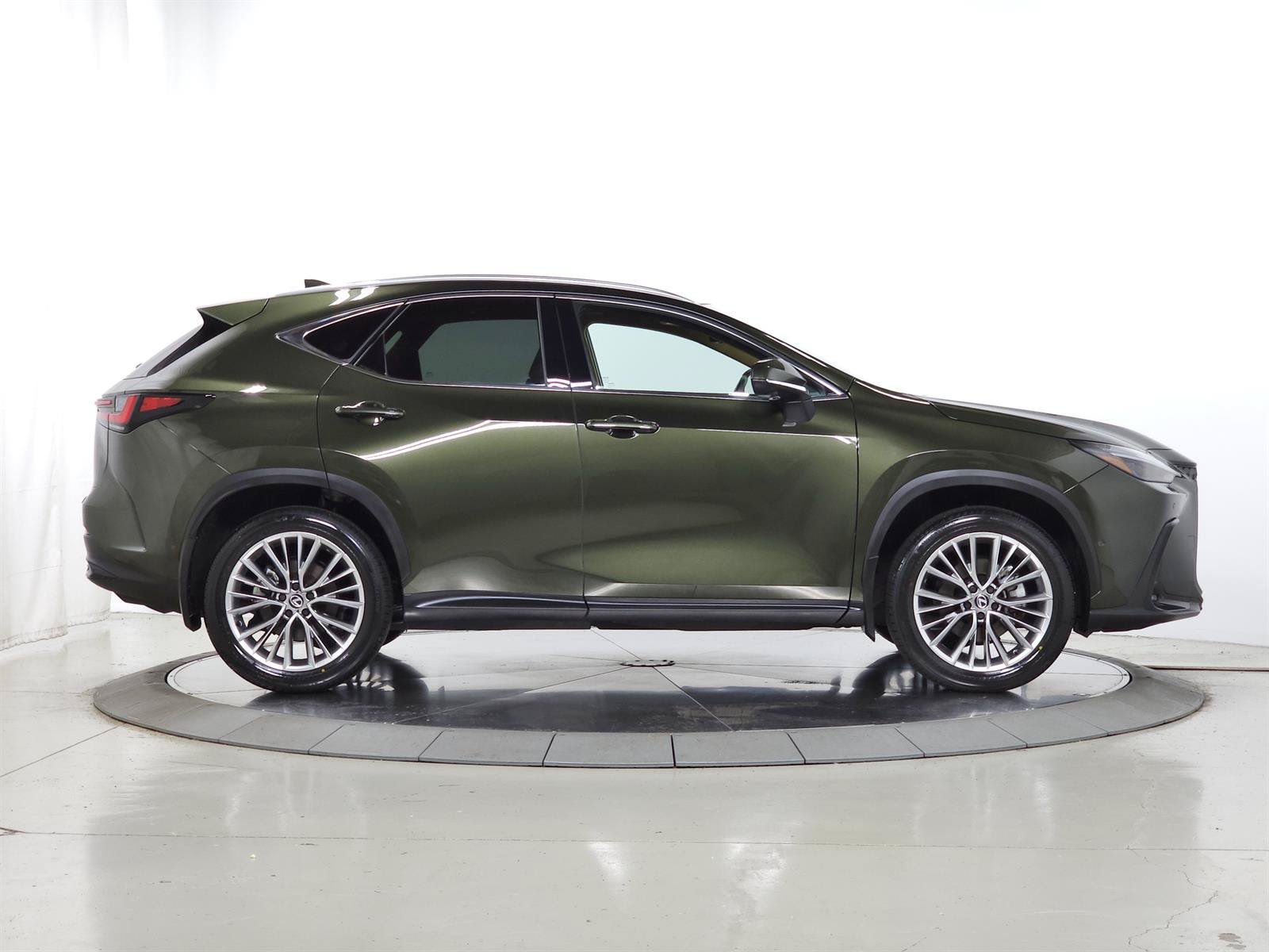 Certified 2025 Lexus NX 350 AWD w/ Accessory Package (2T) image 12
