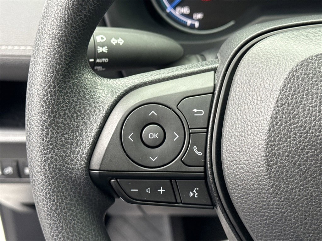 Used 2024 Toyota RAV4 XLE image 27