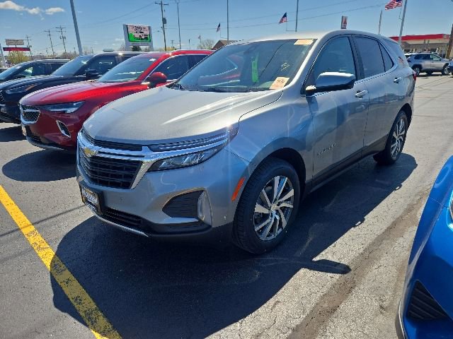 Used 2023 Chevrolet Equinox LT AWD/4WD image 3