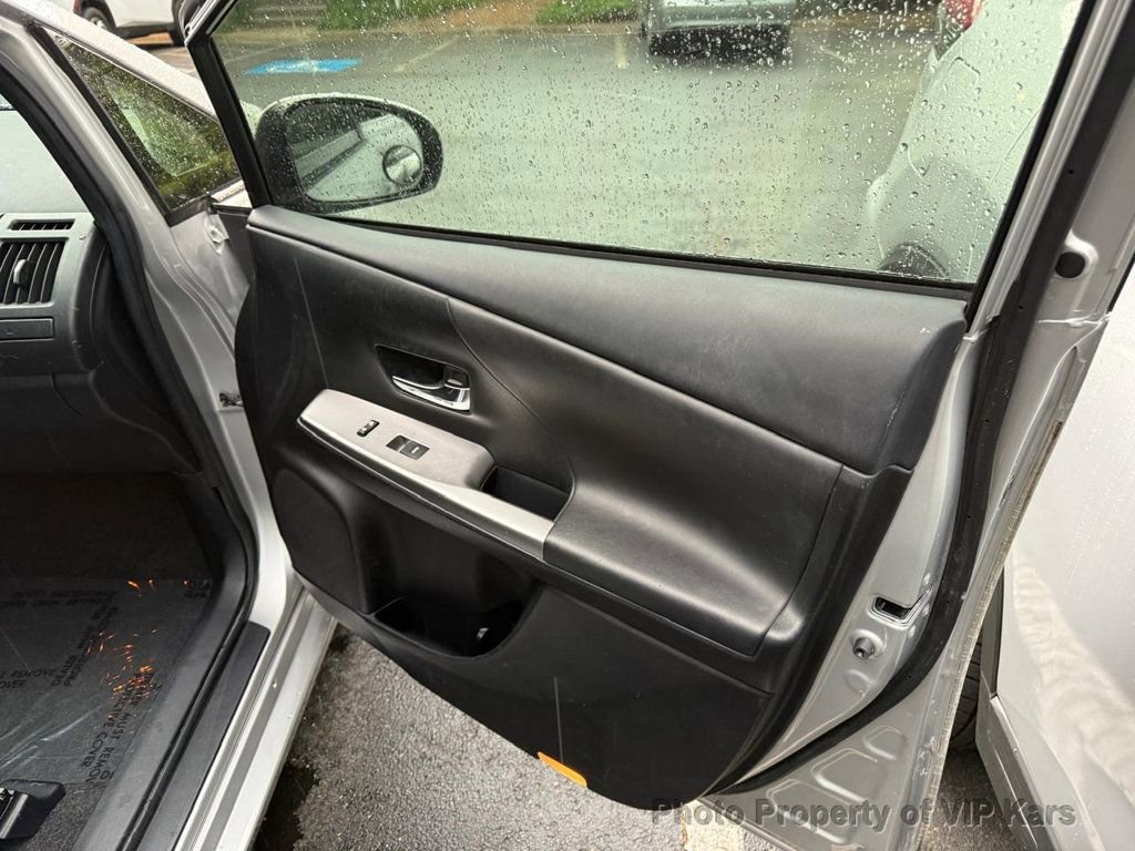 Used 2015 Toyota Prius V Five FWD image 9