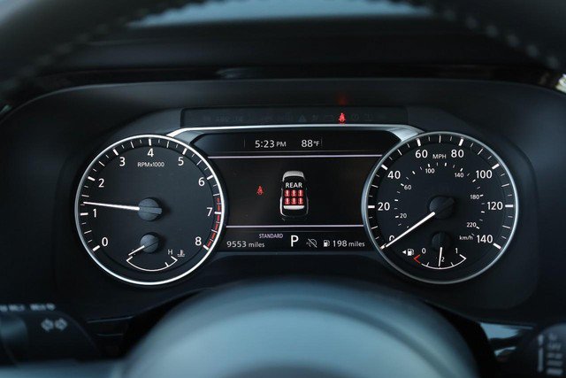 Certified 2025 Nissan Pathfinder SV FWD image 10