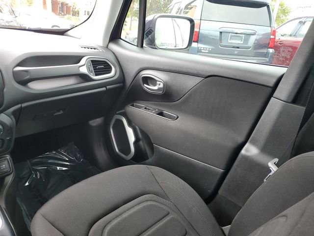 Used 2021 Jeep Renegade Latitude image 11