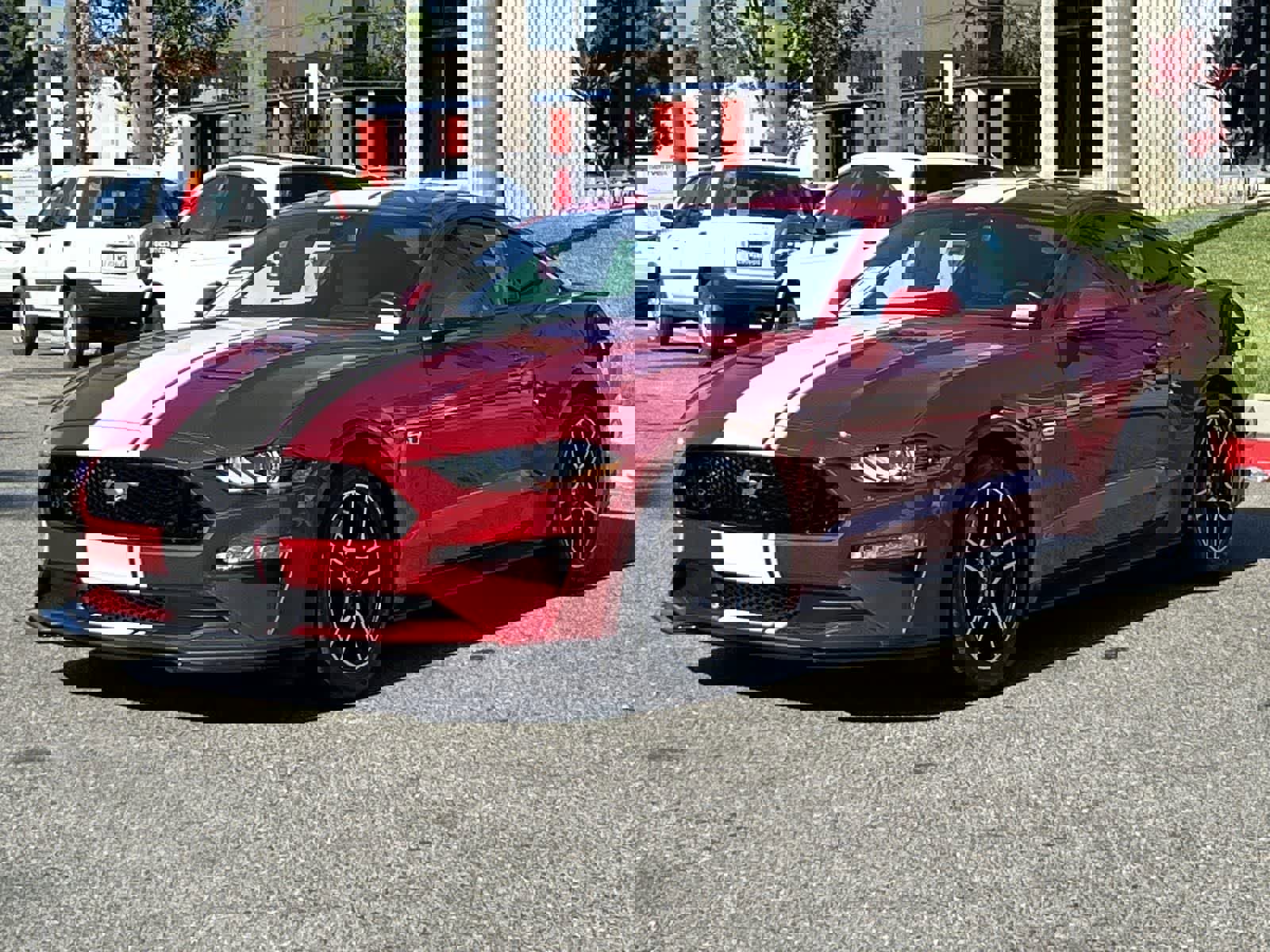 Used 2022 Ford Mustang GT image 3