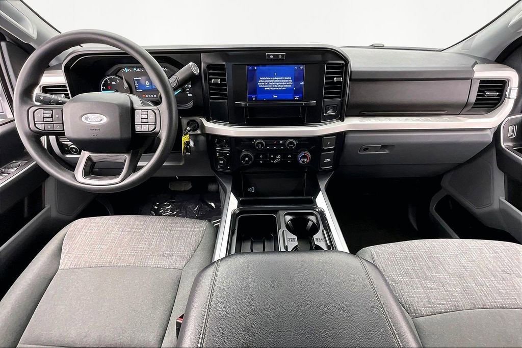 Certified 2025 Ford F250 XLT w/ FX4 Off-Road Package image 16