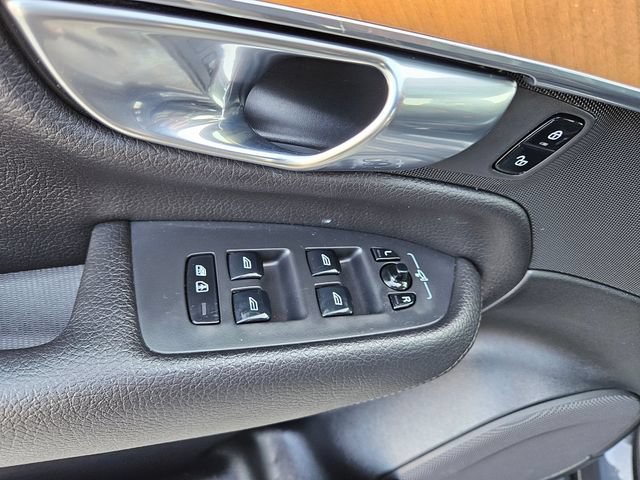 Used 2021 Volvo XC90 T6 Momentum w/ Advanced Package AWD/4WD image 22