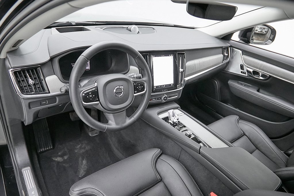 Certified 2024 Volvo V90 B6 Cross Country Ultimate image 13