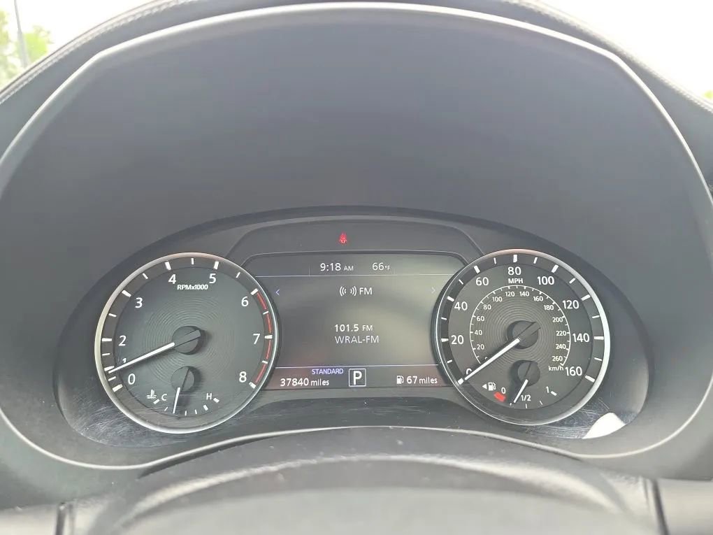 Used 2019 INFINITI QX50 Luxe FWD image 18