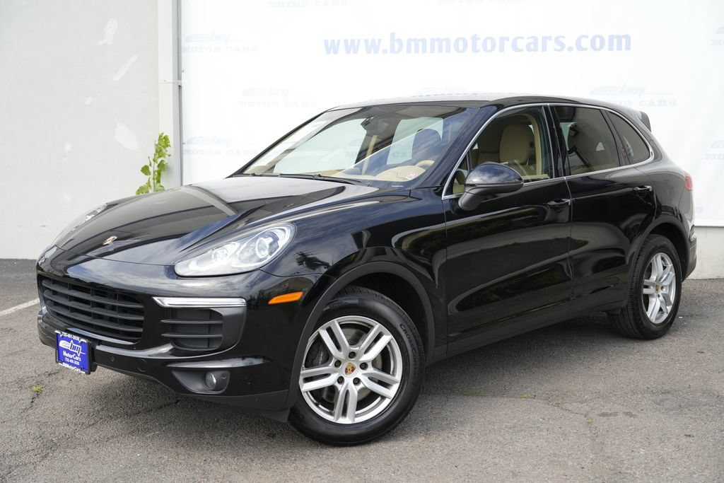 Used 2016 Porsche Cayenne AWD/4WD image 2