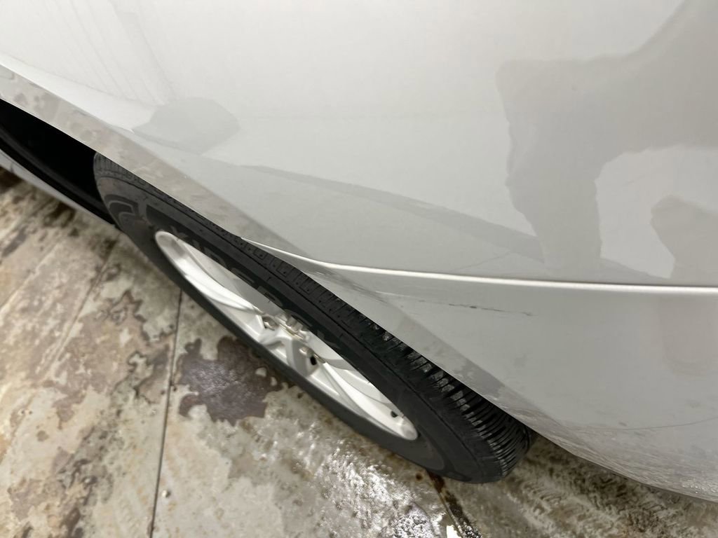 Used 2016 Chevrolet Equinox LT w/ Convenience Package image 30