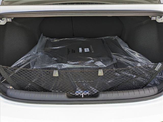 Used 2024 Hyundai Elantra Limited image 21