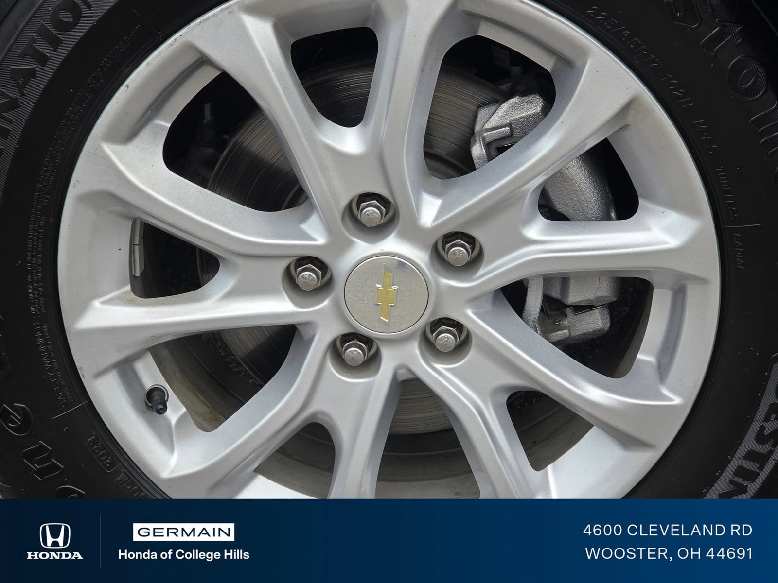 Used 2018 Chevrolet Equinox LT FWD image 10