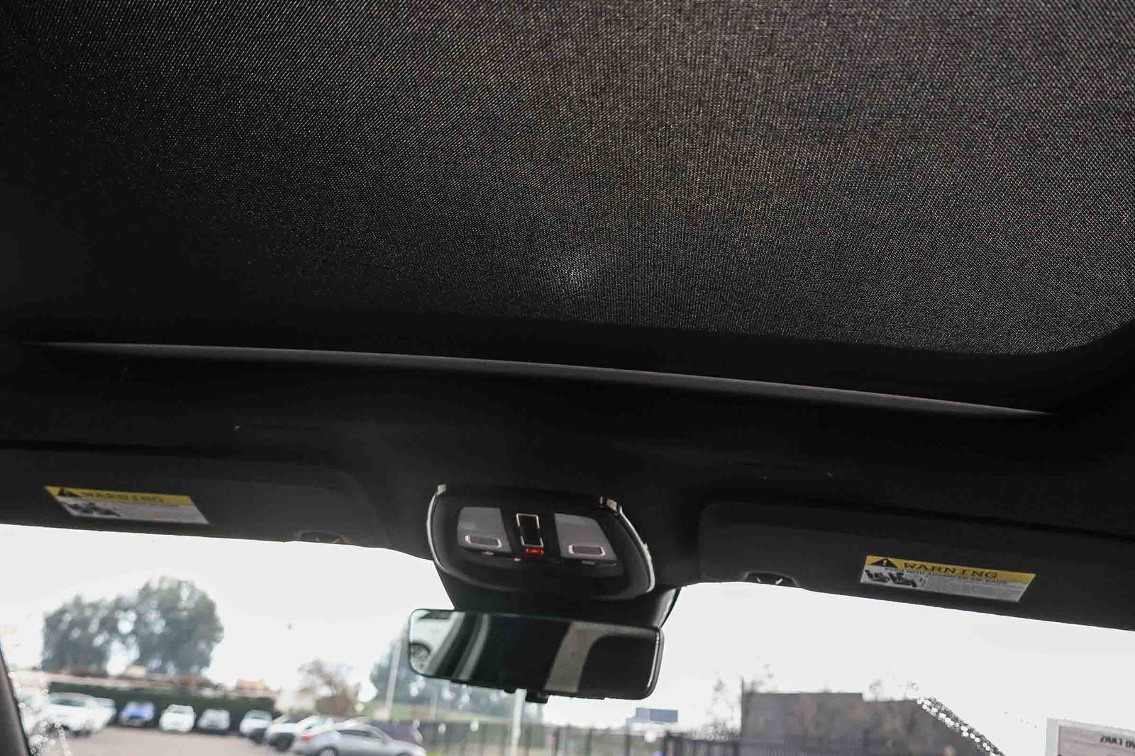 New 2026 Volvo XC40 B5 Ultra w/ Climate Package image 25