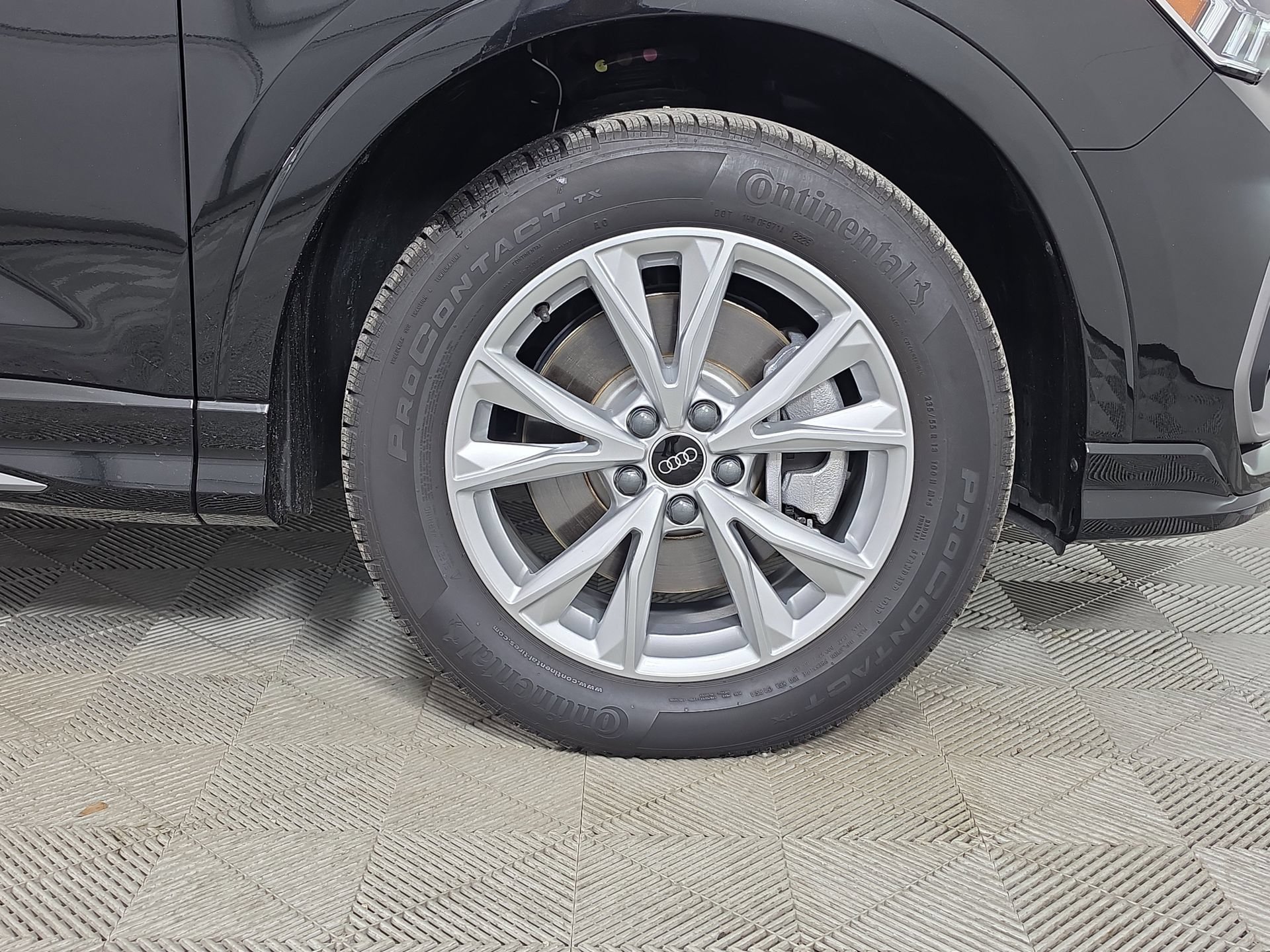 Certified 2025 Audi Q3 2.0T Premium Plus w/ Premium Plus Package AWD/4WD image 10