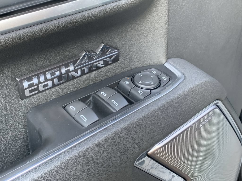 Certified 2025 Chevrolet Silverado 1500 High Country w/ Midnight Edition AWD/4WD image 22