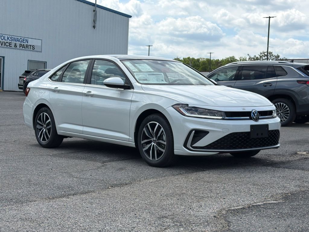 New 2026 Volkswagen Jetta SE image 1