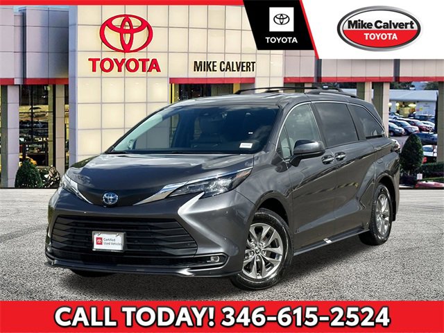 Used 2025 Toyota Sienna XLE video 1