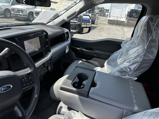New 2026 Ford F550 4x4 Regular Cab Super Duty image 15