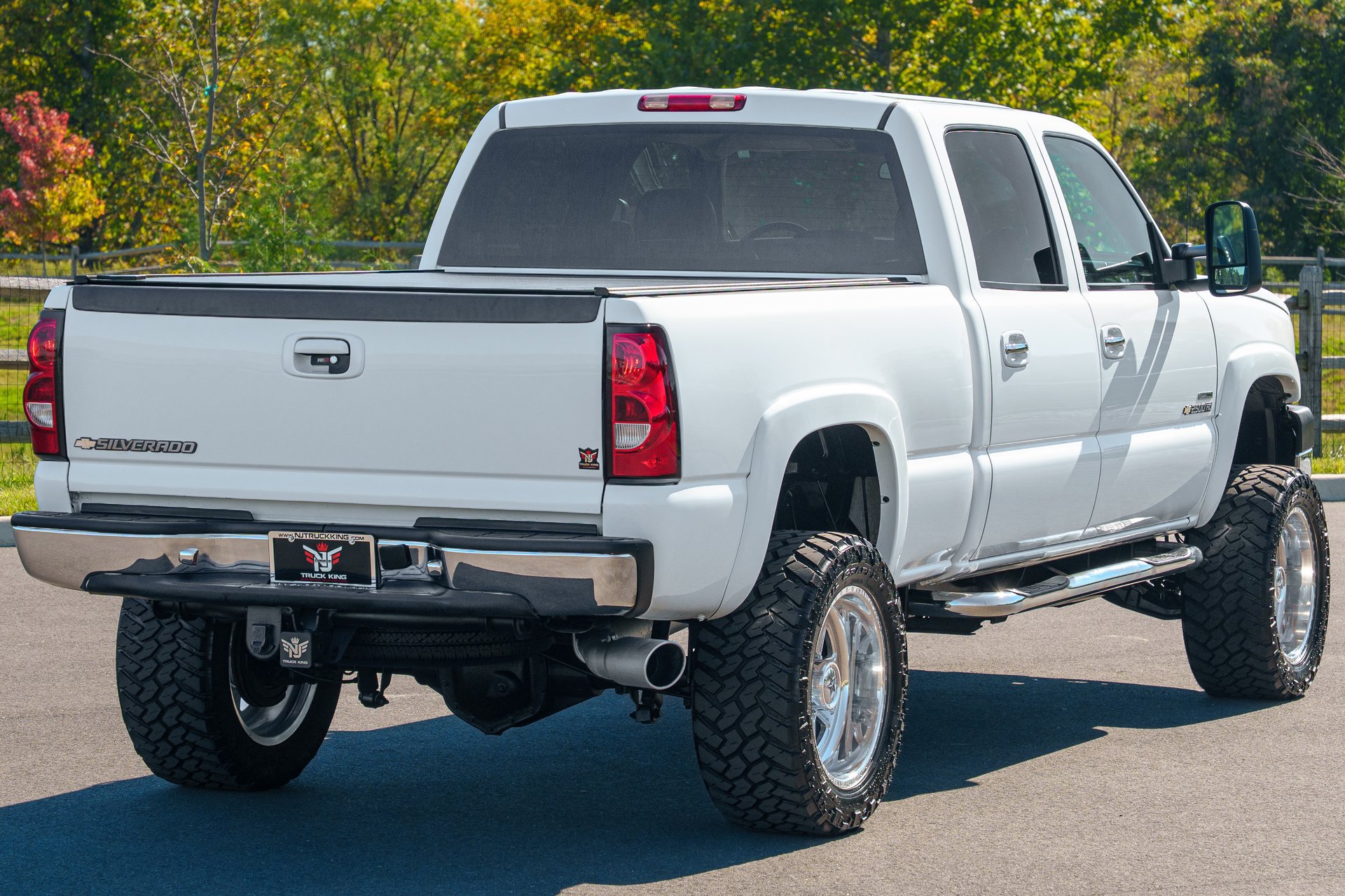 Used 2007 Chevrolet Silverado 2500 LT w/ Heavy-Duty Power Package AWD/4WD image 7