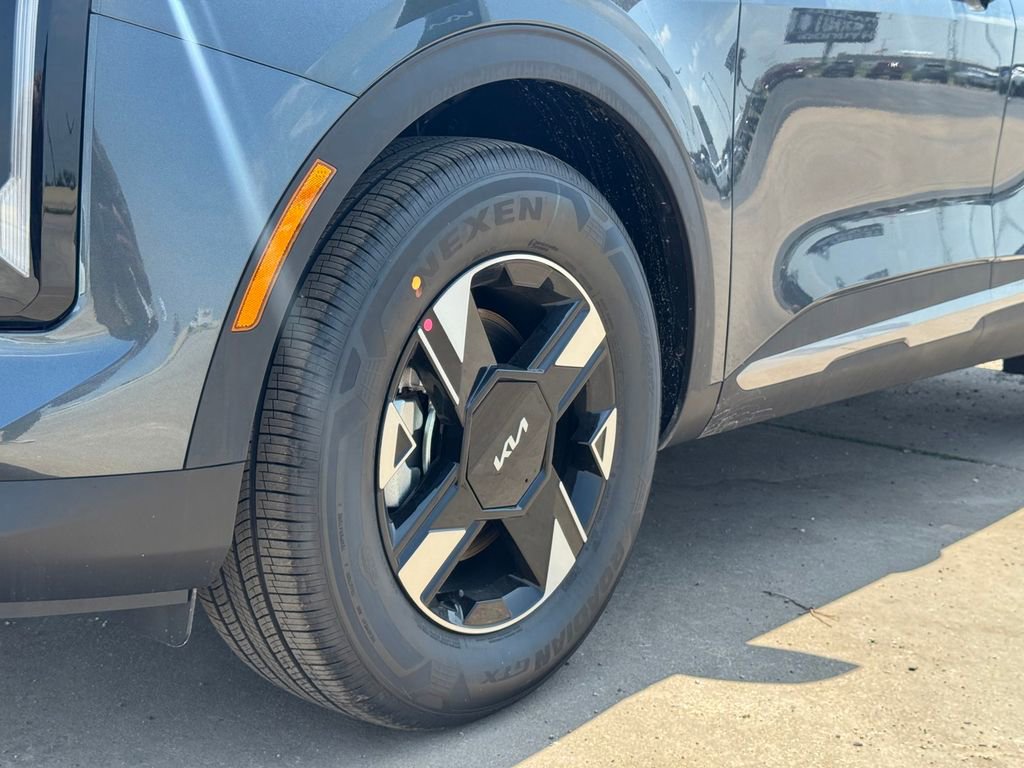 New 2026 Kia Sportage LX FWD image 9