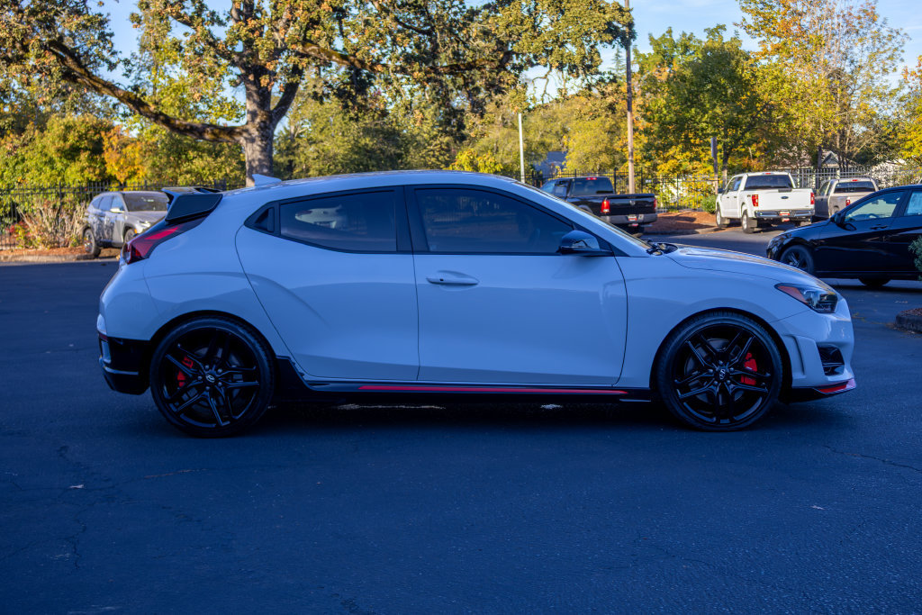 Used 2020 Hyundai Veloster N w/ Performance Package FWD image 6