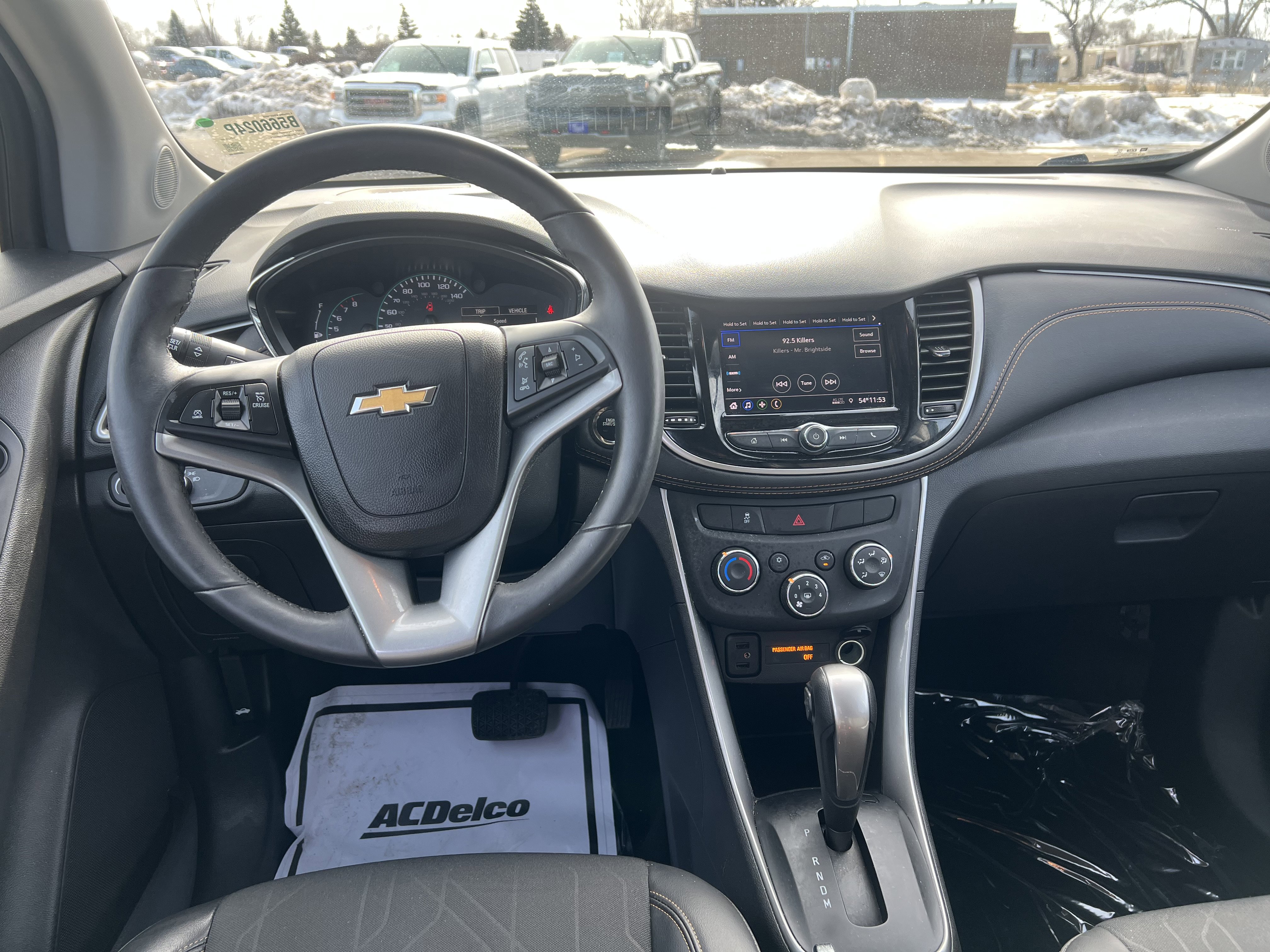 Certified 2022 Chevrolet Trax LT w/ LT Convenience Package image 13