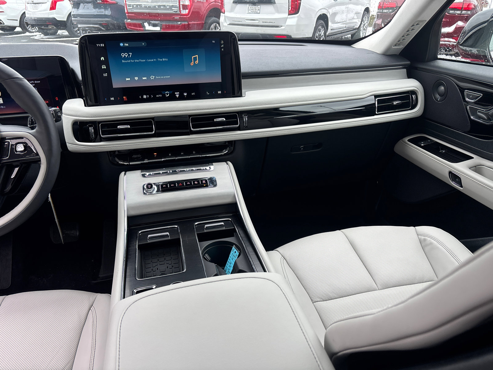 New 2026 Lincoln Aviator Reserve AWD/4WD image 31