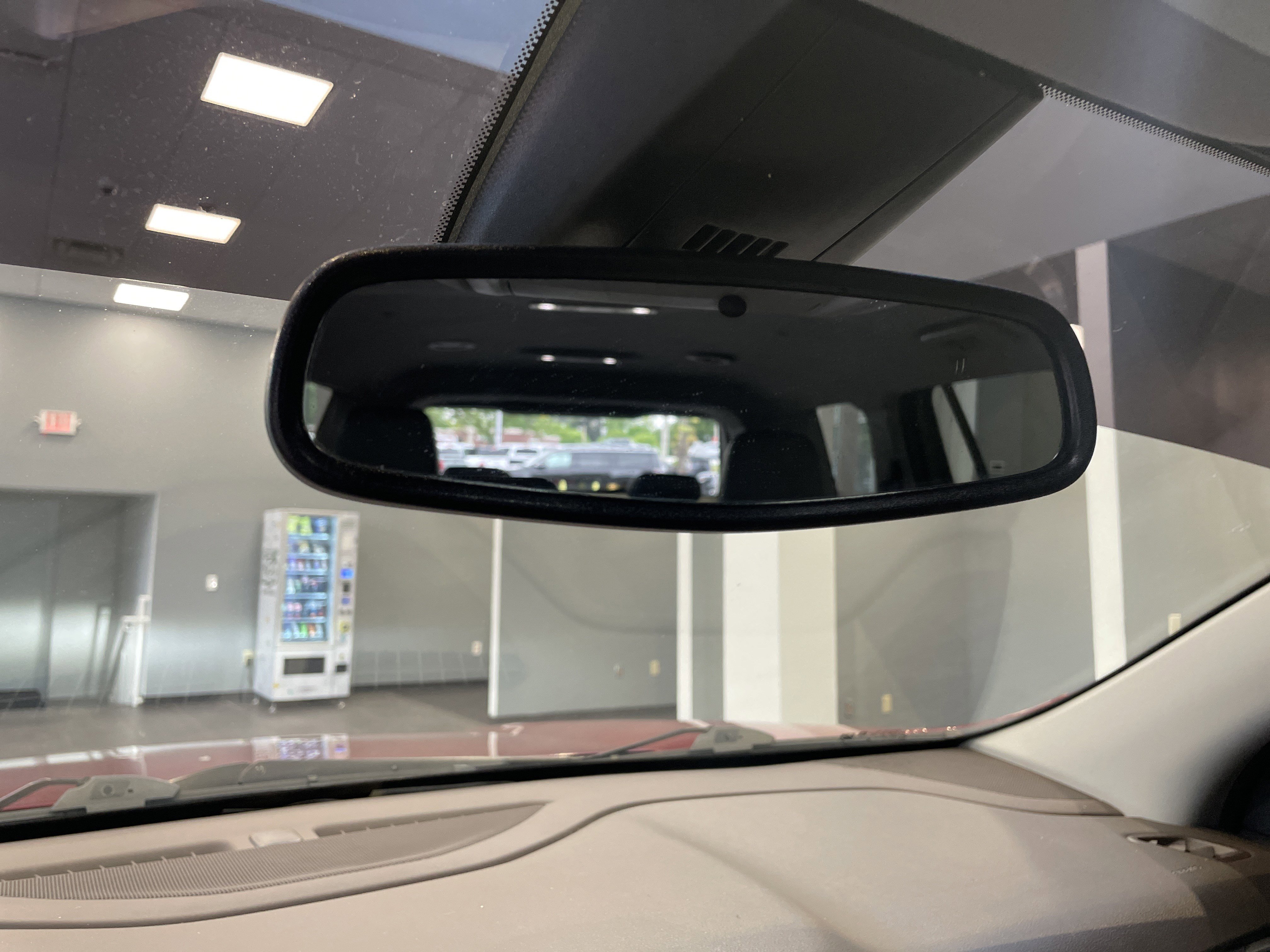 Used 2022 GMC Acadia SLT FWD image 33