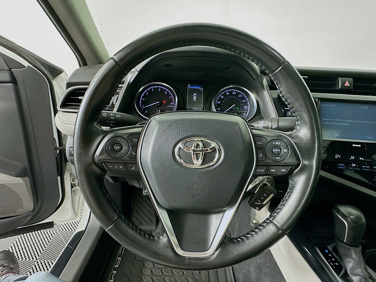 Certified 2020 Toyota Camry SE image 11