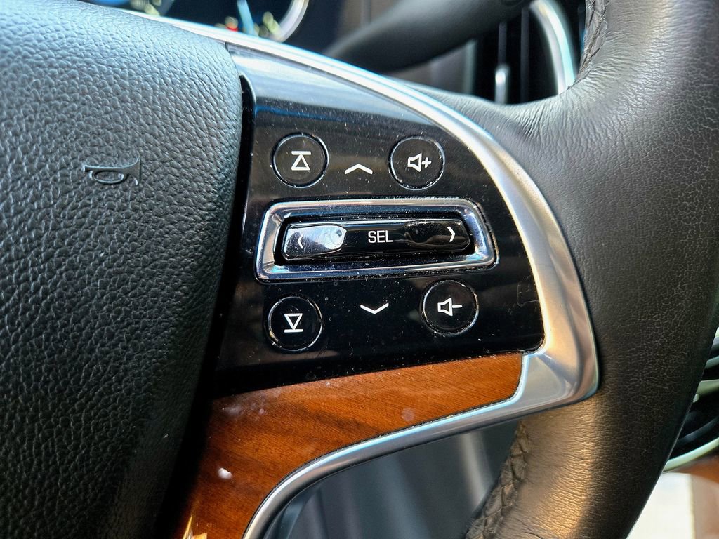 Used 2019 Cadillac Escalade Premium Luxury image 15