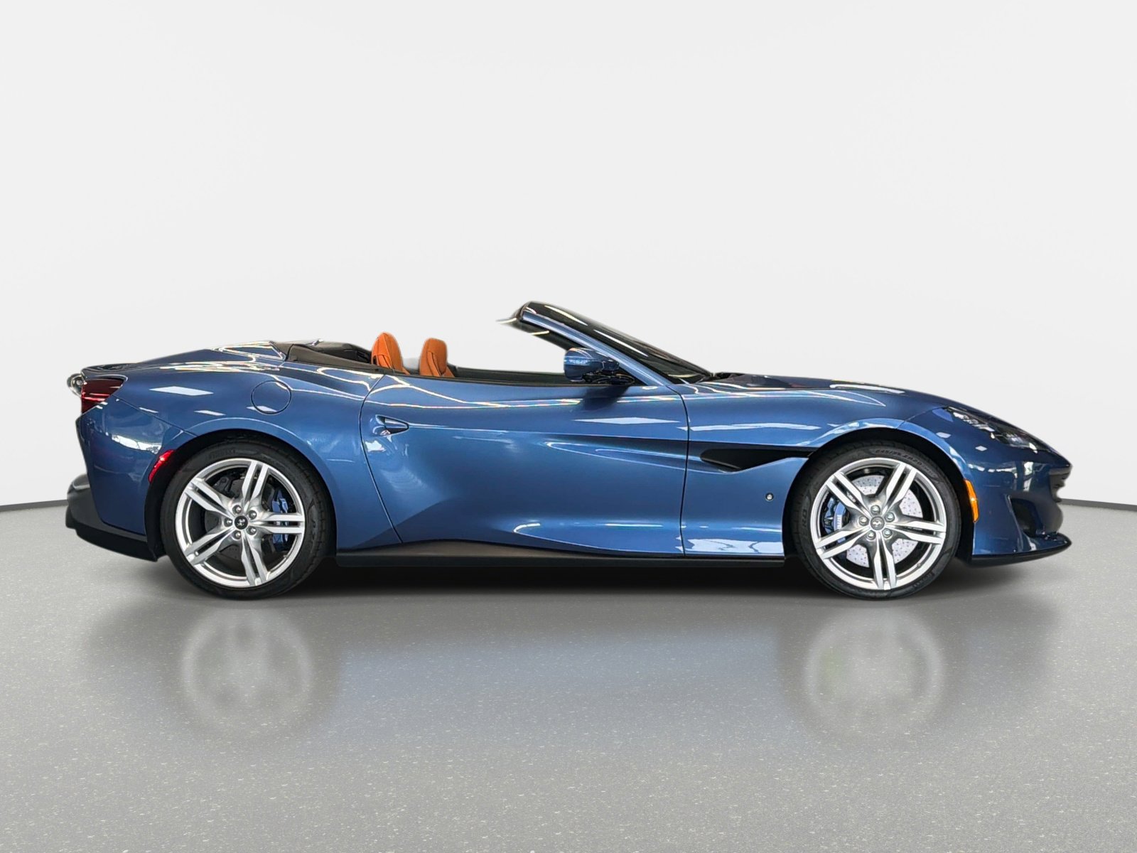 Used 2021 Ferrari Portofino M image 2